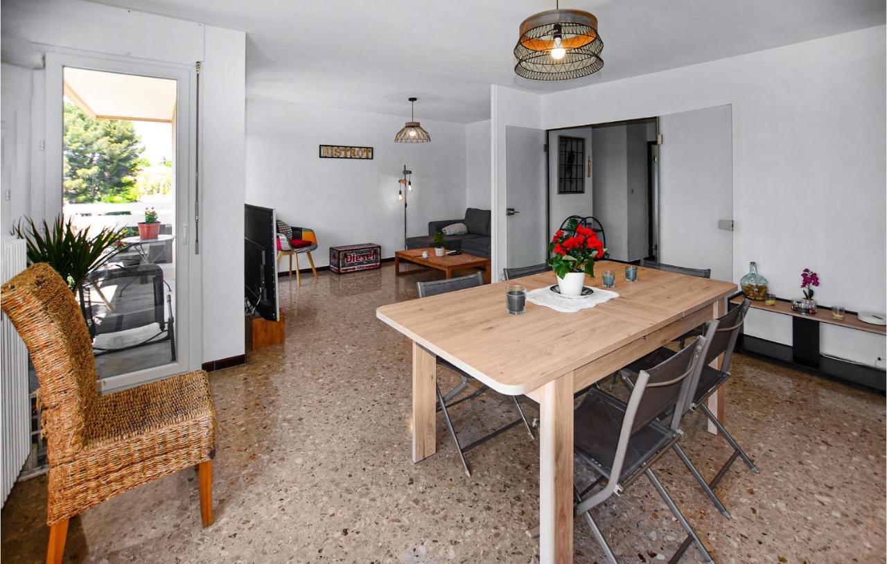 Amazing Apartment In Carpentras With Wifi And 2 Bedrooms 외부 사진